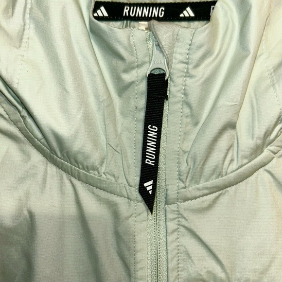 NWT Adidas Women's Small Green WIND.RDY Zip Up Hooded Sporty Windbreaker Jacket - Picture 5 of 16